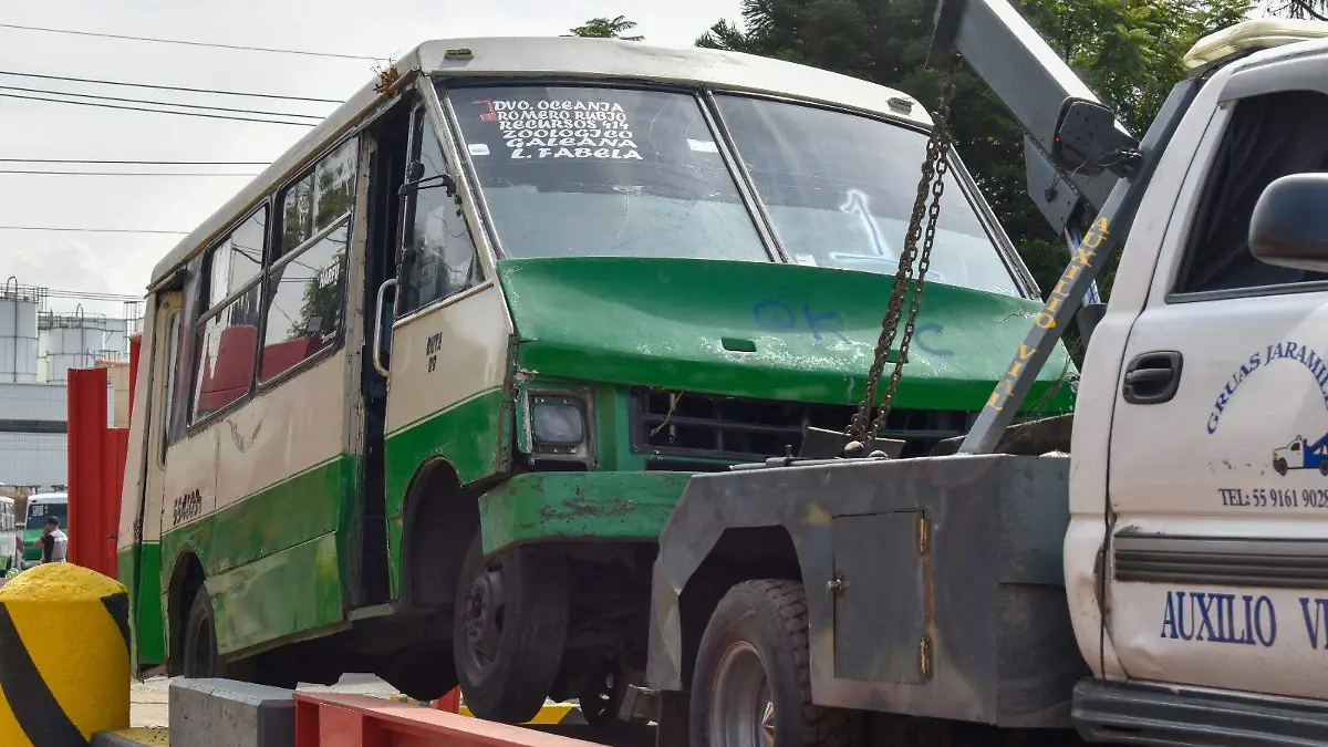 Avanza chatarrización de microbuses en Aragón: Semovi