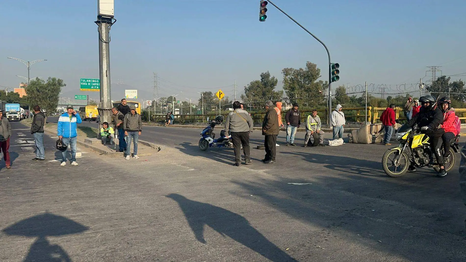 Trabajadores de Ecatepec bloquean accesos a la CDMX por segundo día consecutivo-INT6