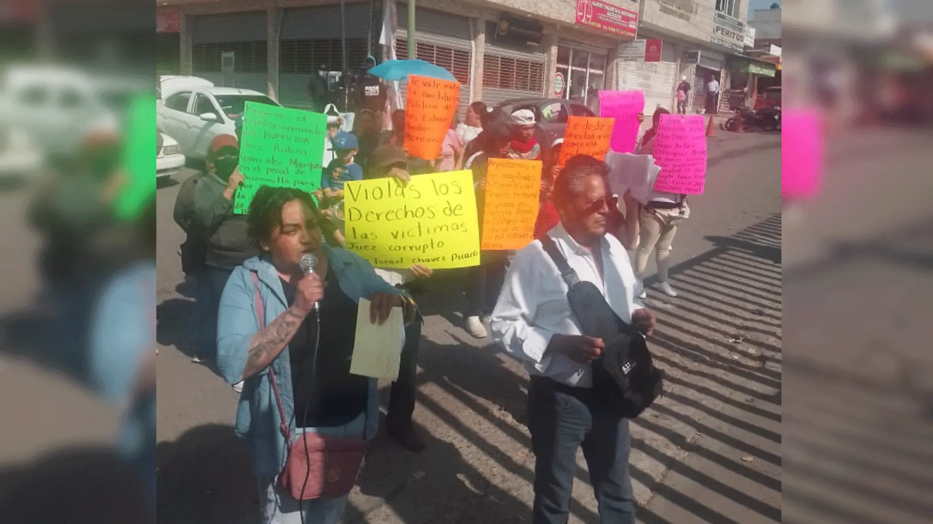 MANIFESTANTES-FRENTE-A-CHICONAUTTLA