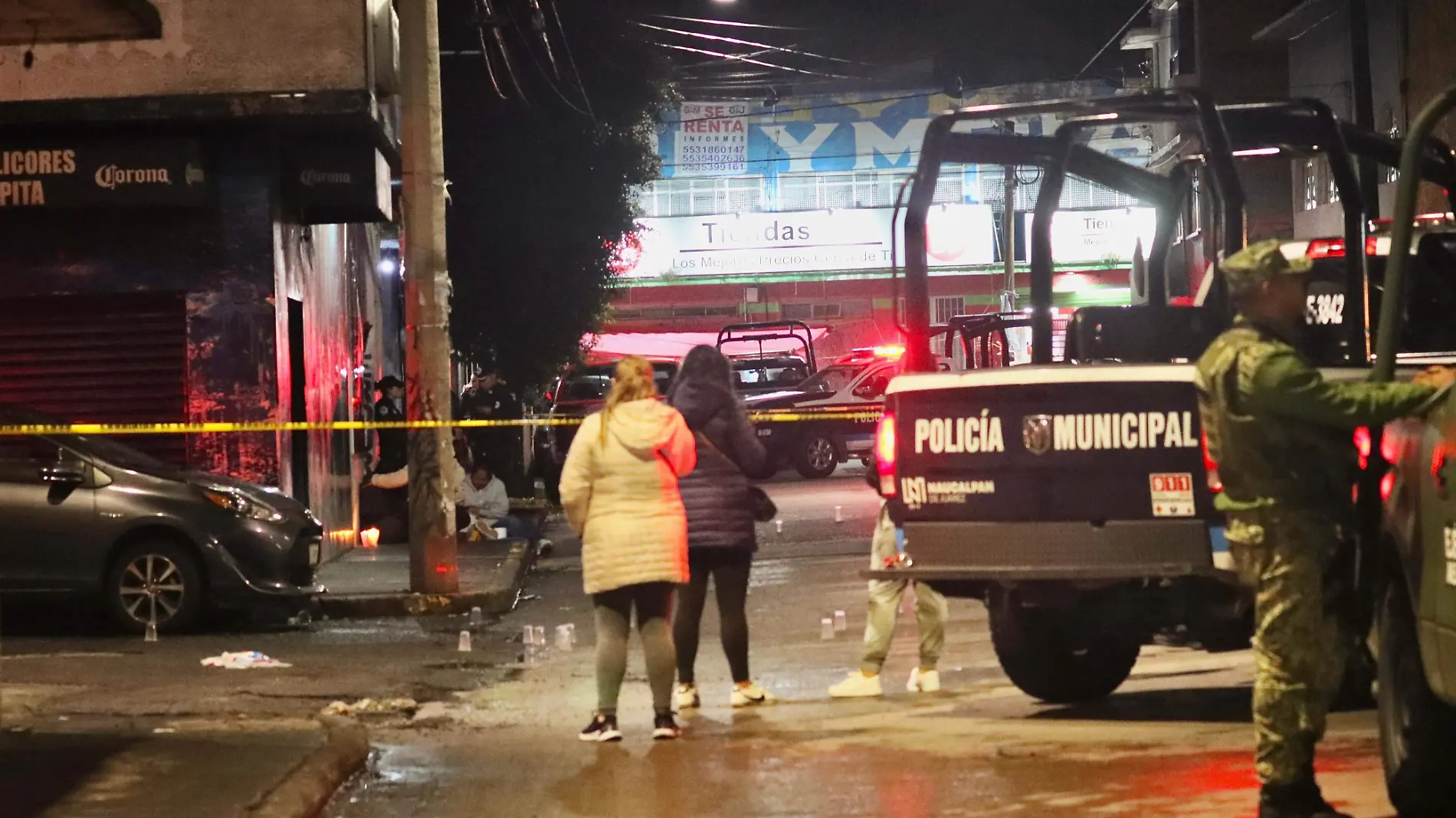 ¡Riña mortal! Asesinan en chelería de Naucalpan a un sujeto y dos más quedan heridos-INT2