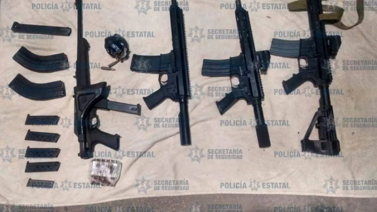 Armas decomisadas a una mujer en Toluca