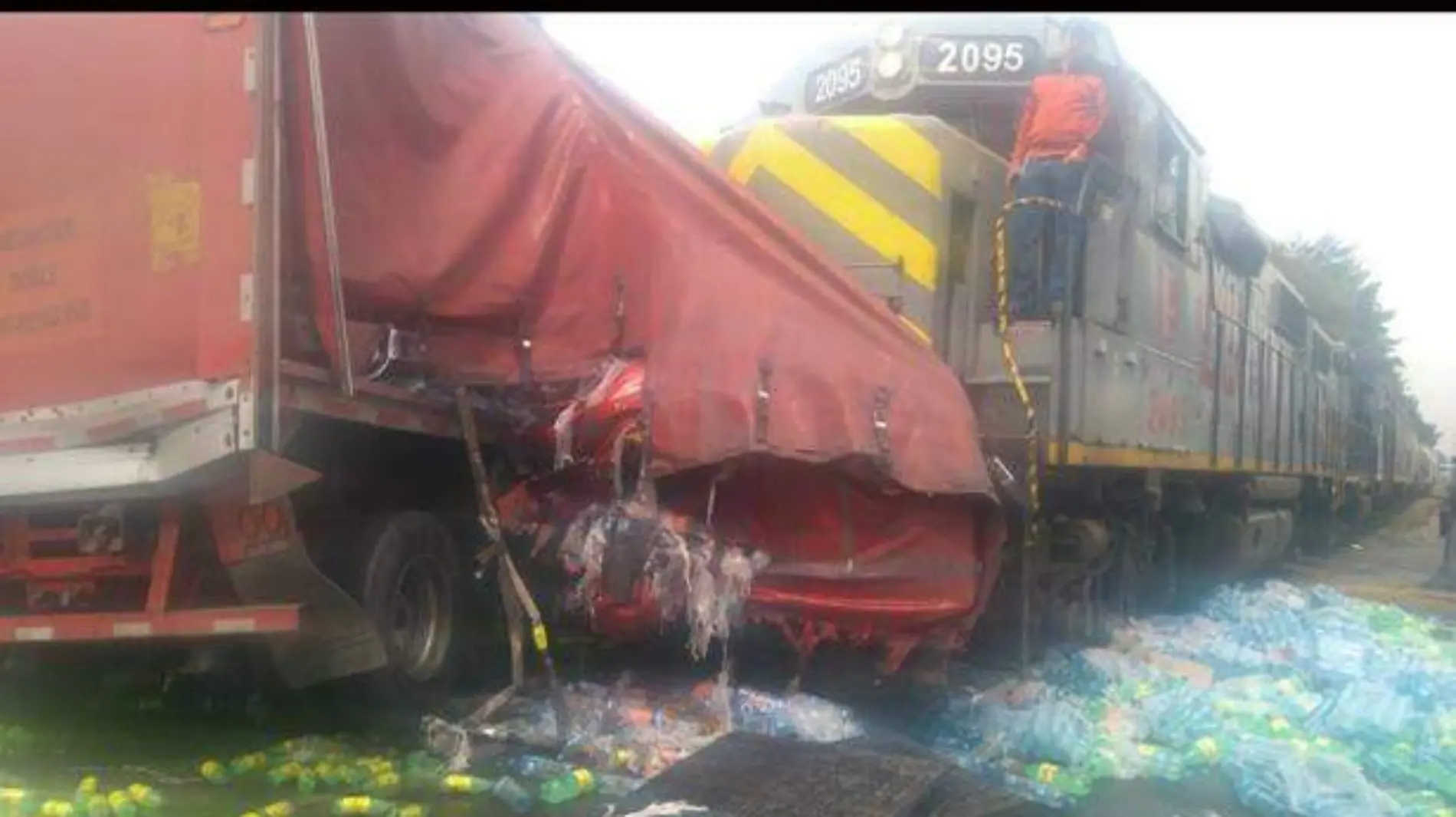 accidente-tren,-camión,-toluca-(1)