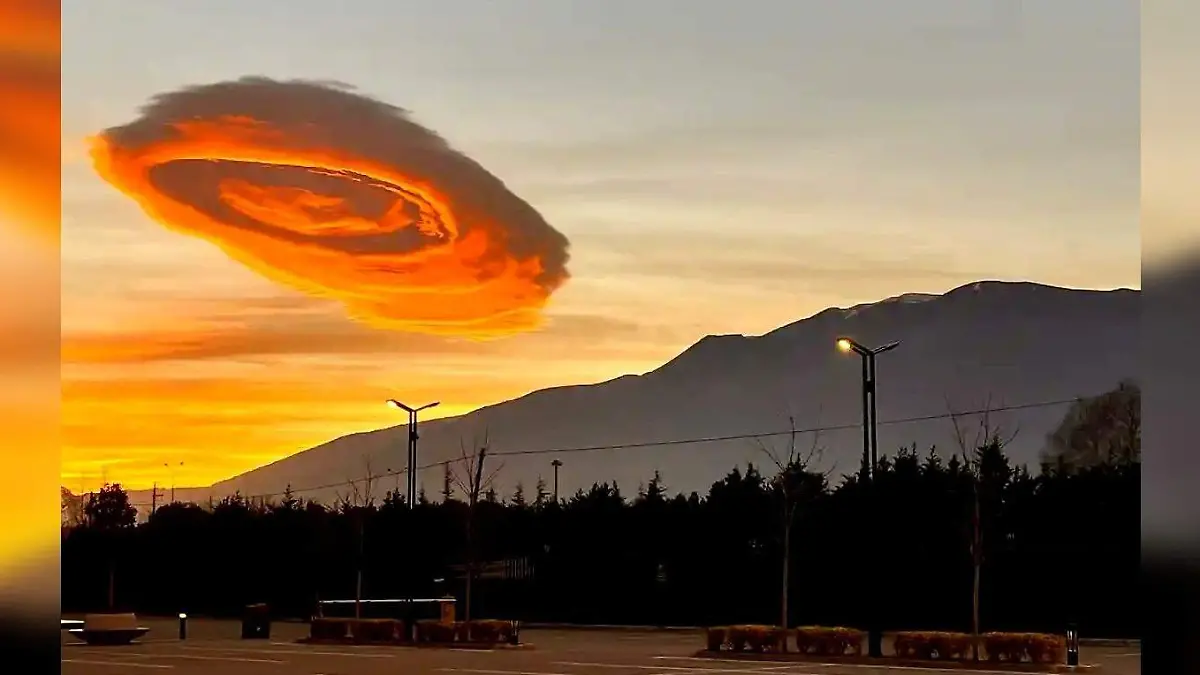 nube rosa turquia @lankanist