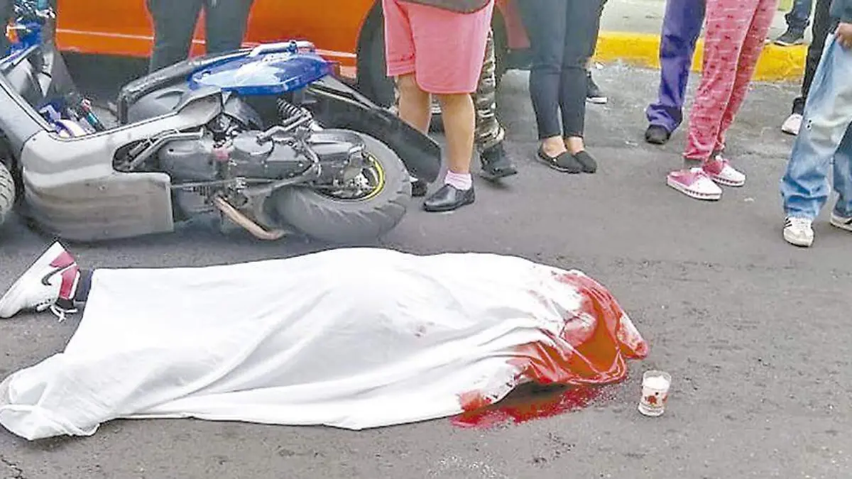 Mamá-muerta-ante-hija