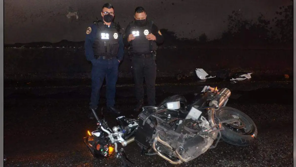 Motociclista-derrapado