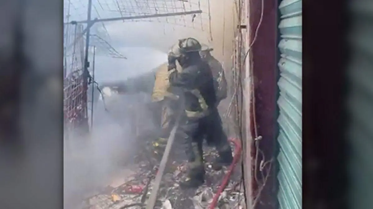 Bomberos-incendio-la-merced