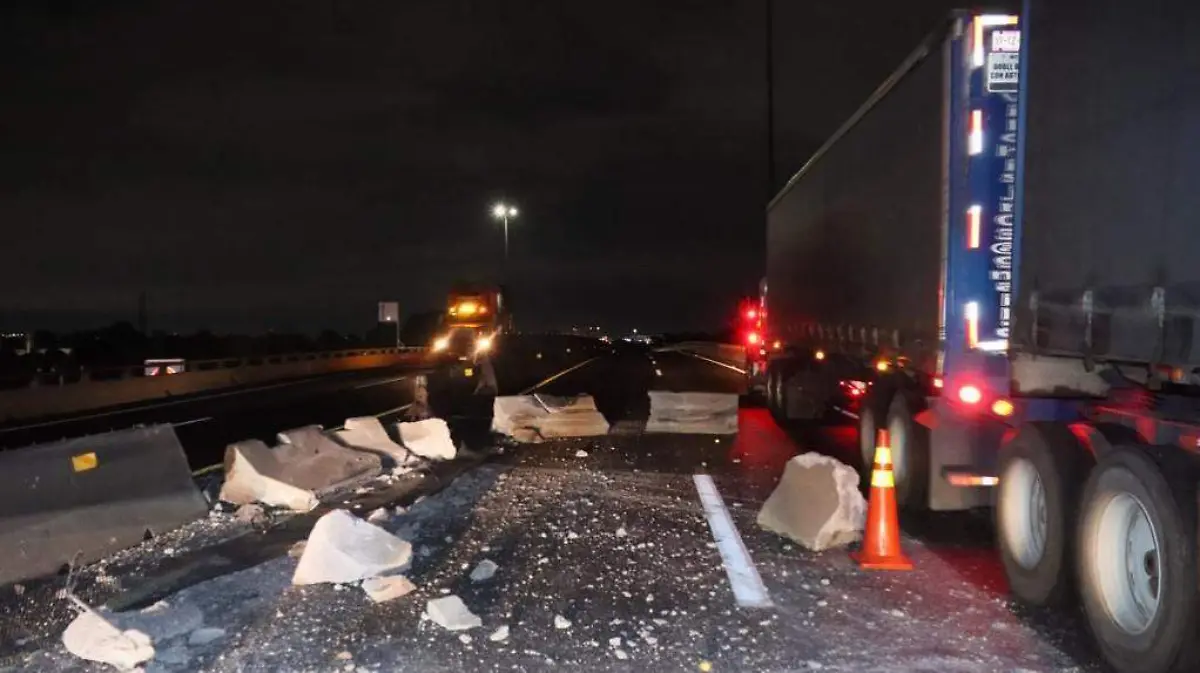 Choque de trailer en Ecatepec