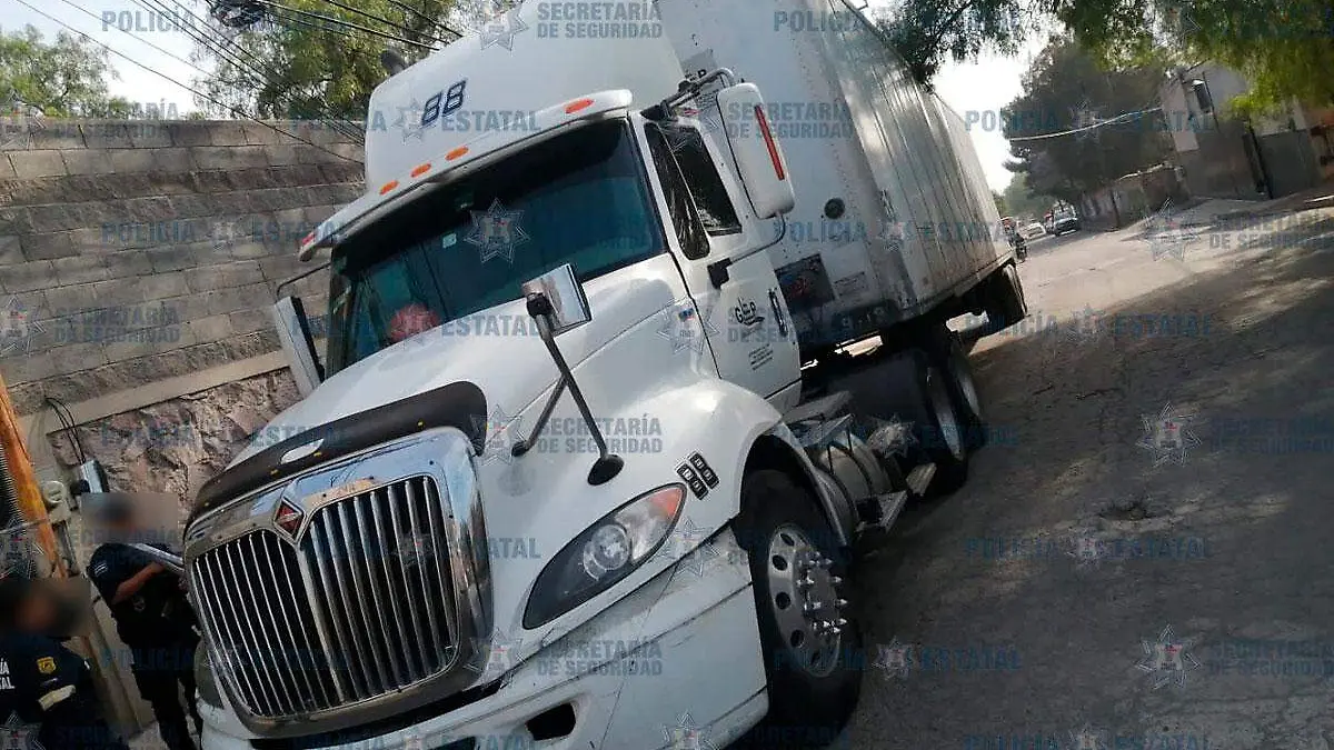 Tranctocamión-robado