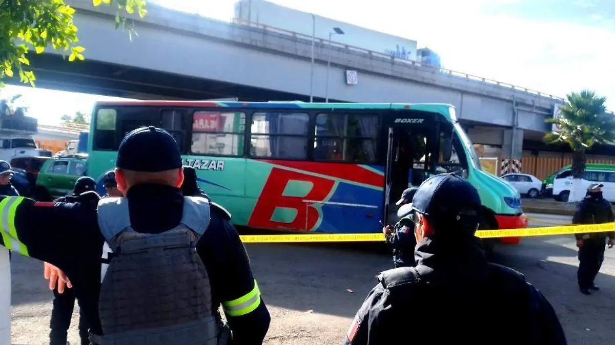 via morelos asalto LUIS BARRERa