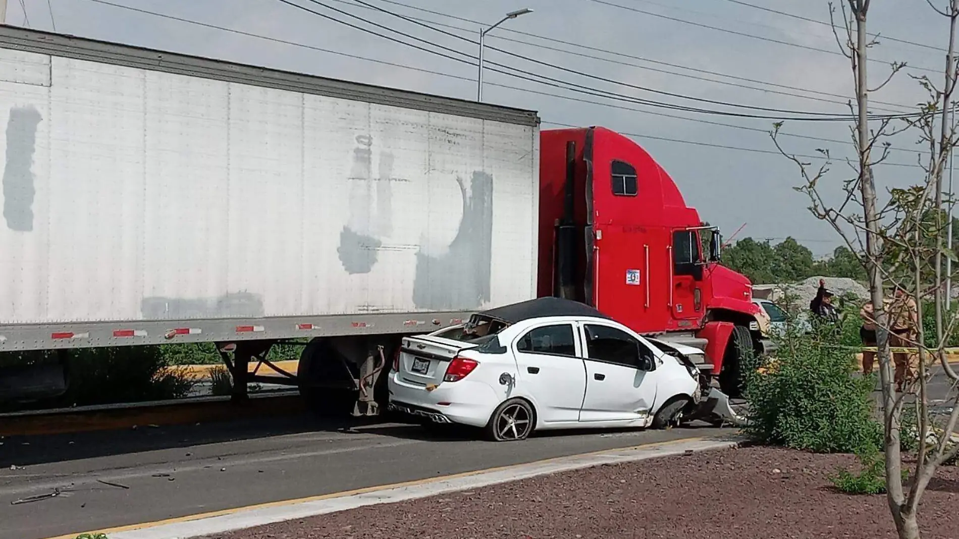 Muerto Carretera AIFA dentro 2