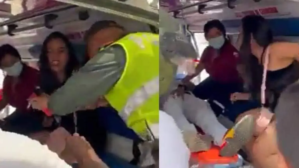 Mujer exige contraseña de teléfono a su novio a pesar de que lo atropellaron