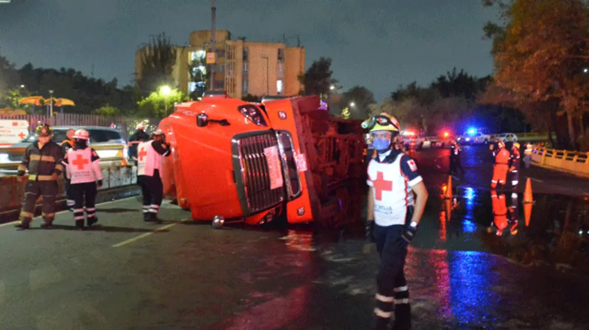 volcadura-trailer-cerveza