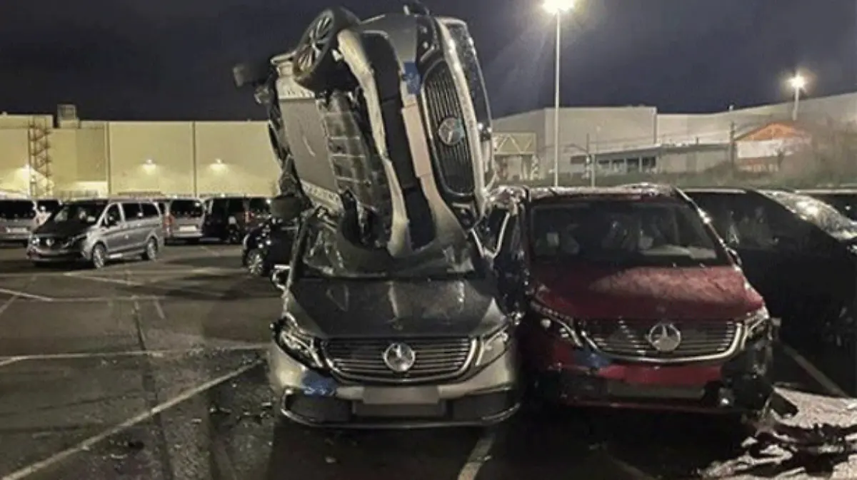 Enfadado-con-Mercedes