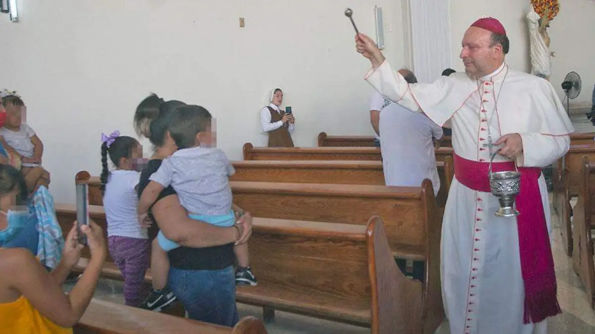 Iglesia-en-aguililla-portada