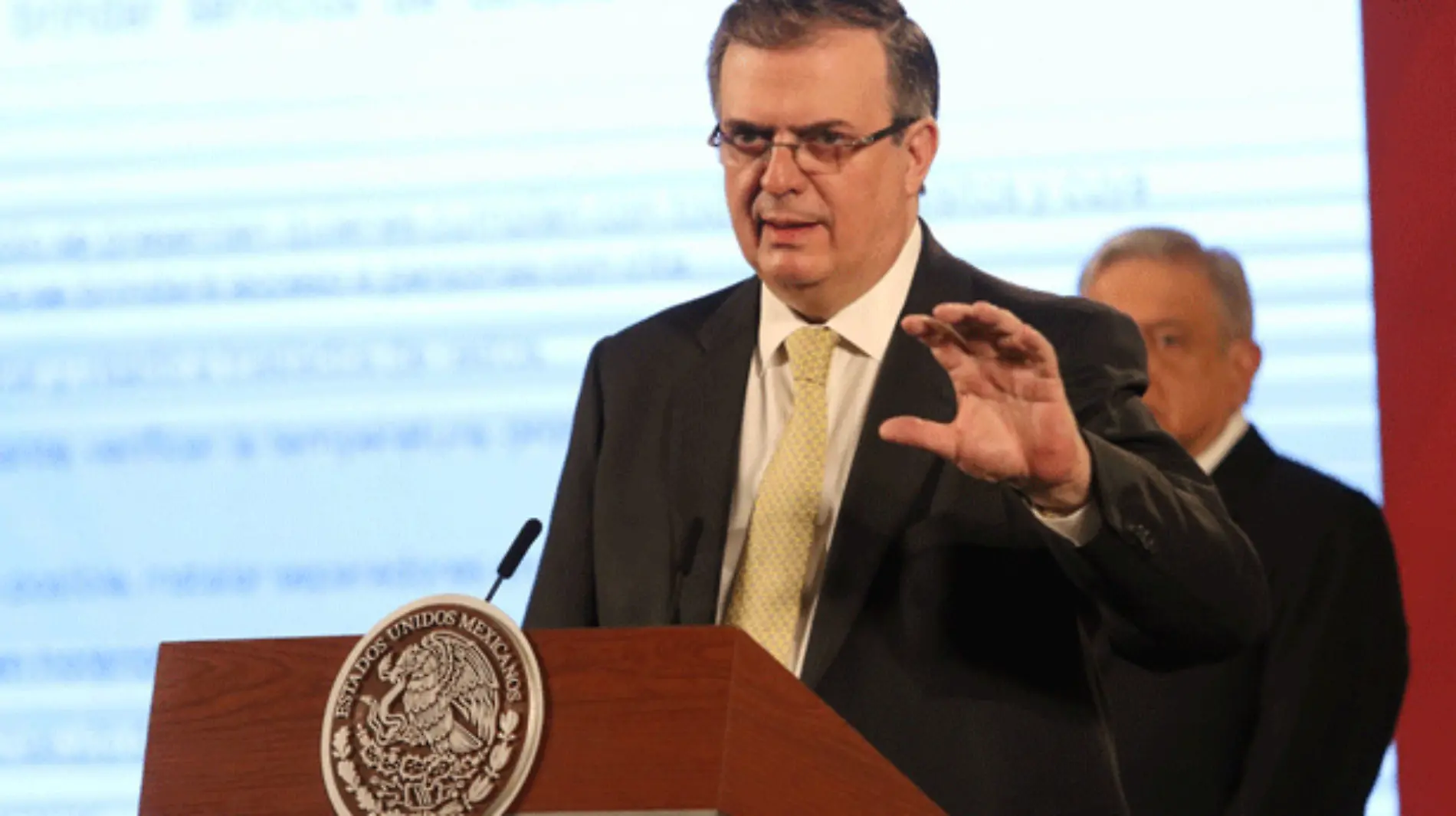 ebrard-rápido-y-furioso