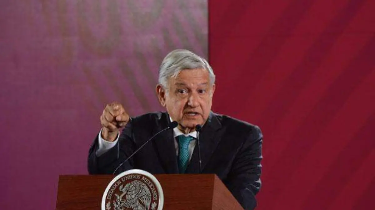 AMLO-laura-lovera