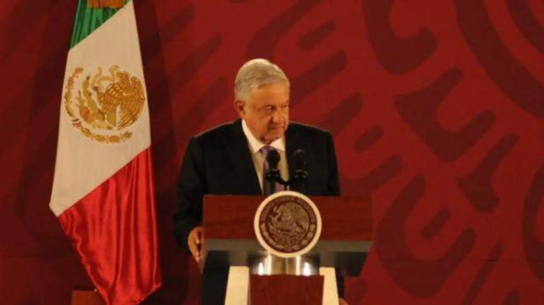 CONFERENCIA-AMLO-(3)