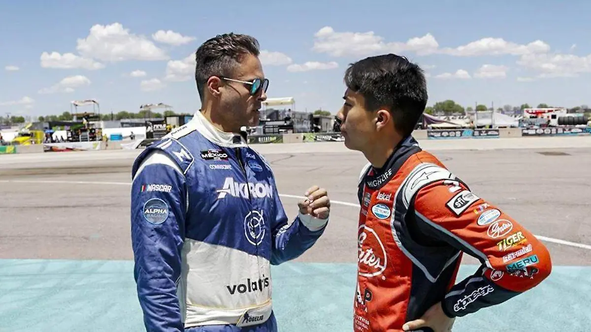 Eloy Sebastian Y Rogelio Lopez &