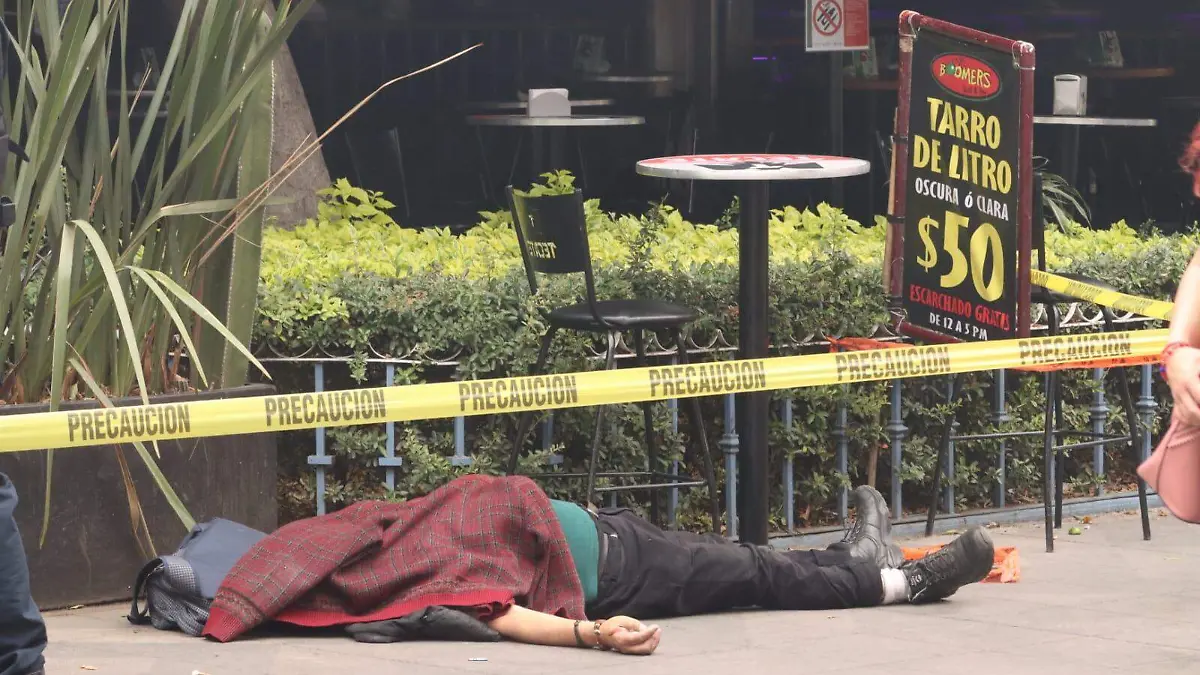 Muere transeúnte aparente víctima de un ataque cardiaco, en la Zona Rosa