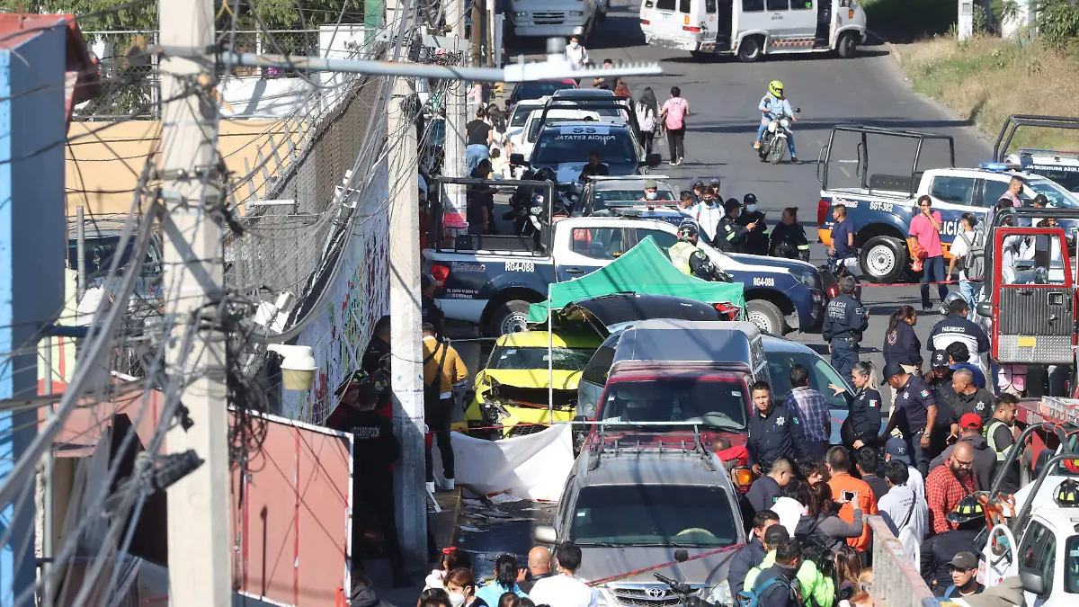 Identifica policía de Ecatepec a conductor que provocó choque en Avenida Central