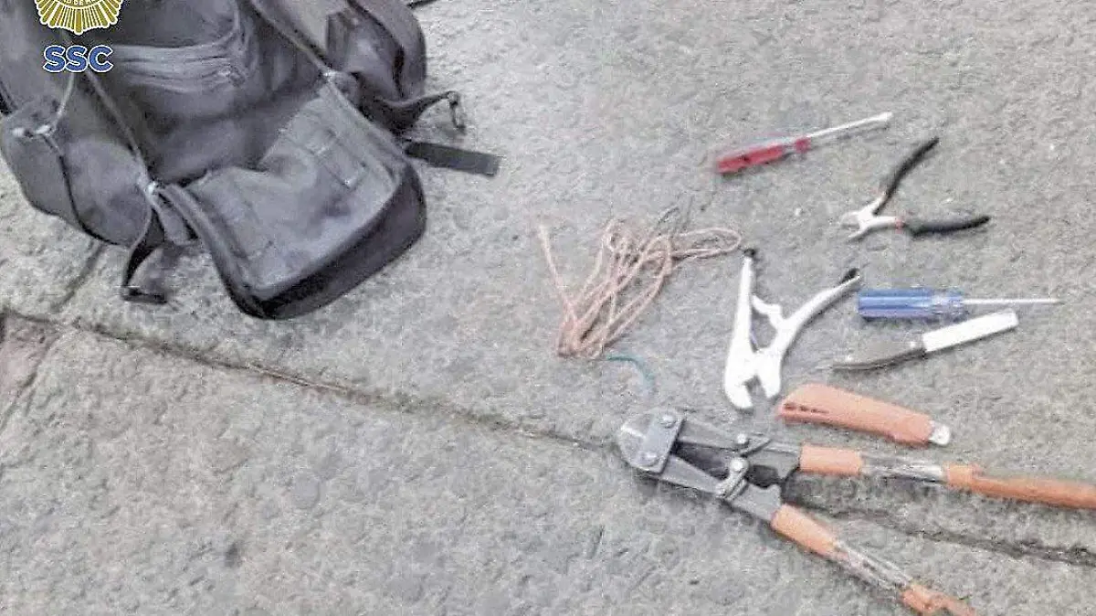 ROBABACABLEADO-PORTADA