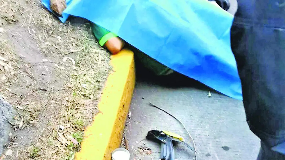 Muere “biker” arrollado en carril confinado del Mexibús-int3