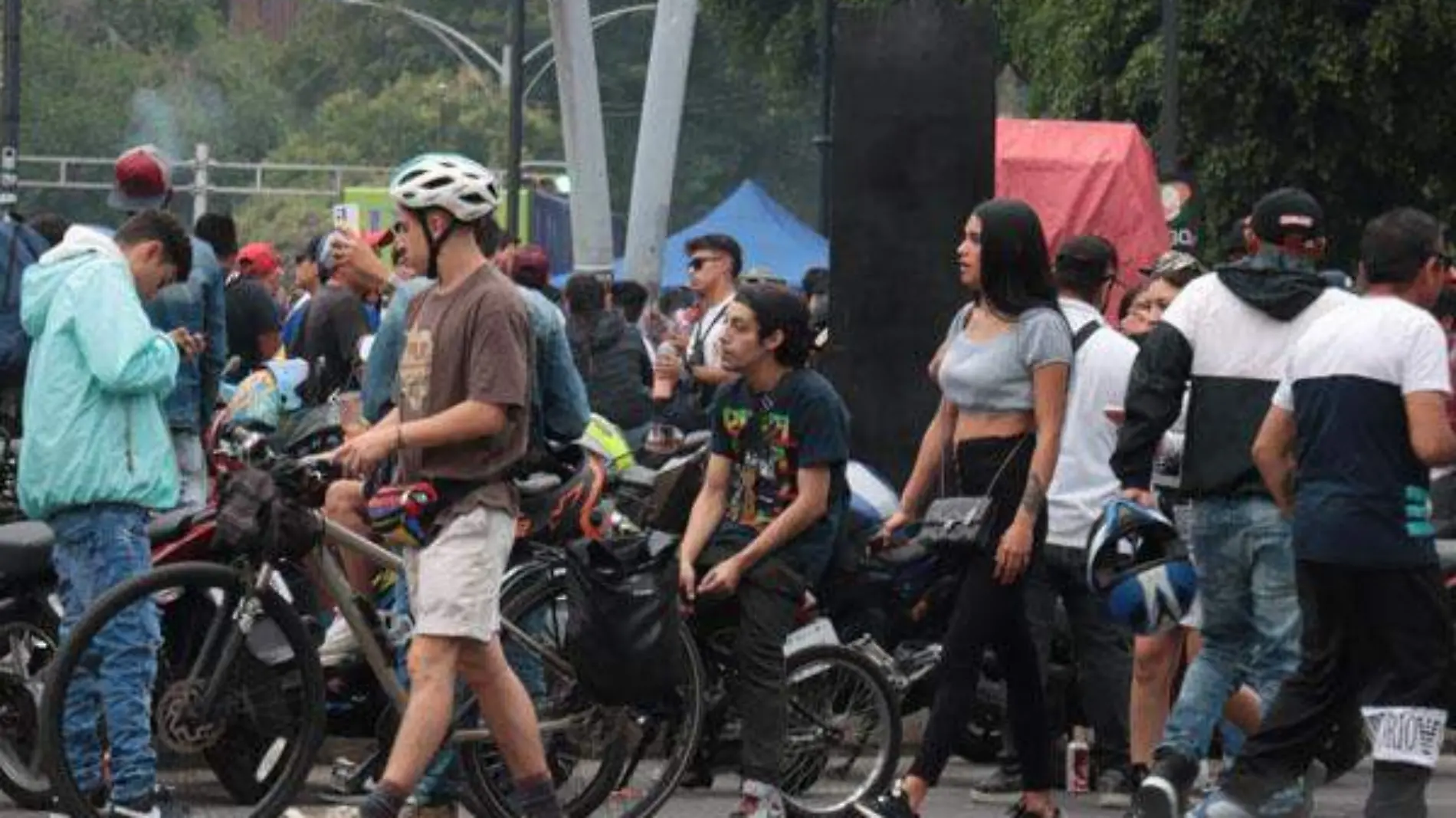 “Ola verde” recorre avenidas de la CDMX por el Día Internacional de la Mariguana