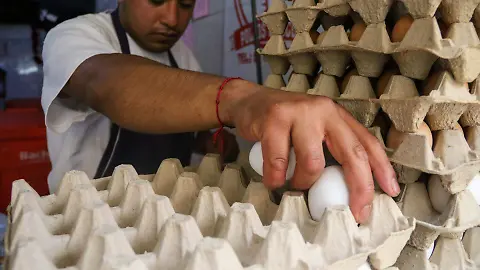 Alza en precio del huevo es un duro golpe al bolsillo de los mexicanos y su presupuesto familiar - La Prensa | Noticias policiacas, locales, nacionales