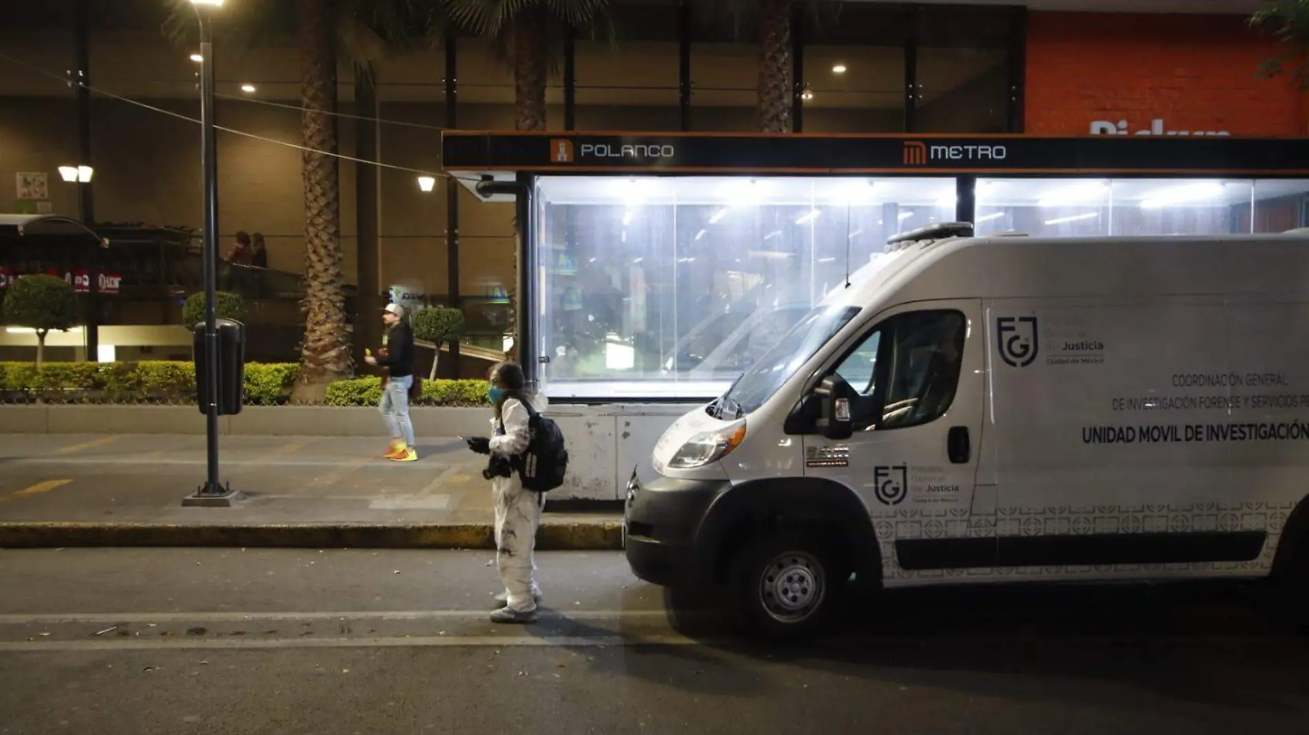 Por desacoplamiento de vagones suspenden servicio en Línea 7 del Metro