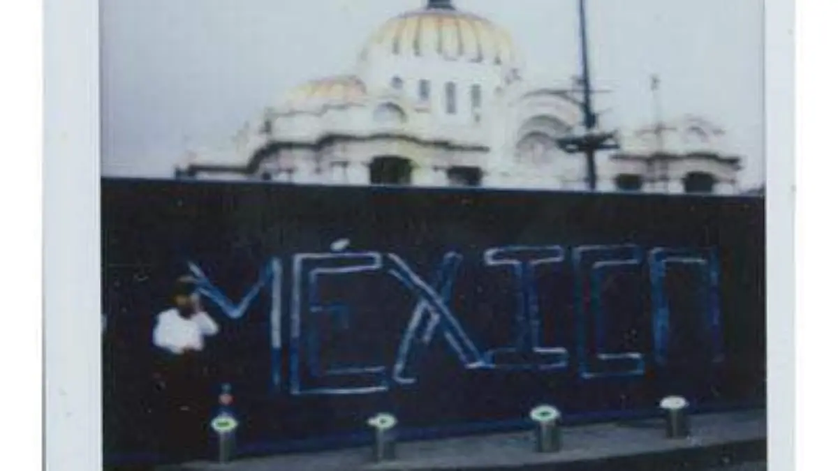 La Mora Parte 6: Karaoke y poppers, es mi escena