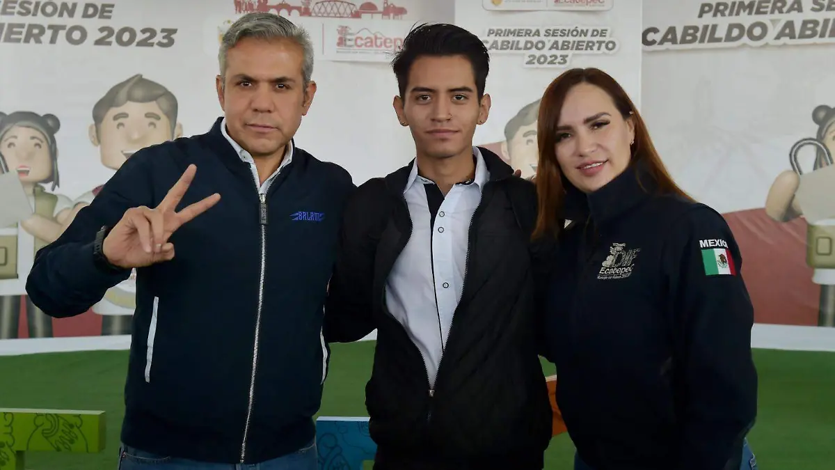 Alcalde de Ecatepec anuncia medidas de protección a los animales-int2