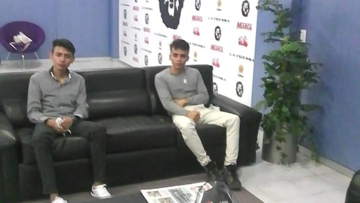 dos jovenes emprendedore