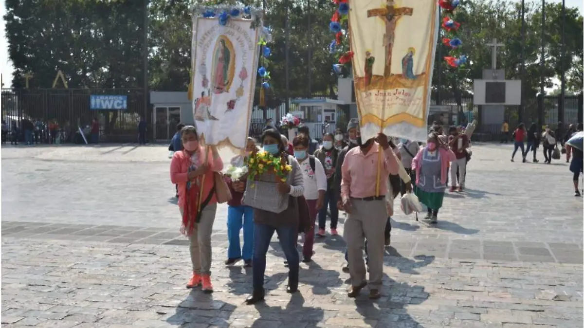Llegan peregrinos a la Basílica de Guadalupe