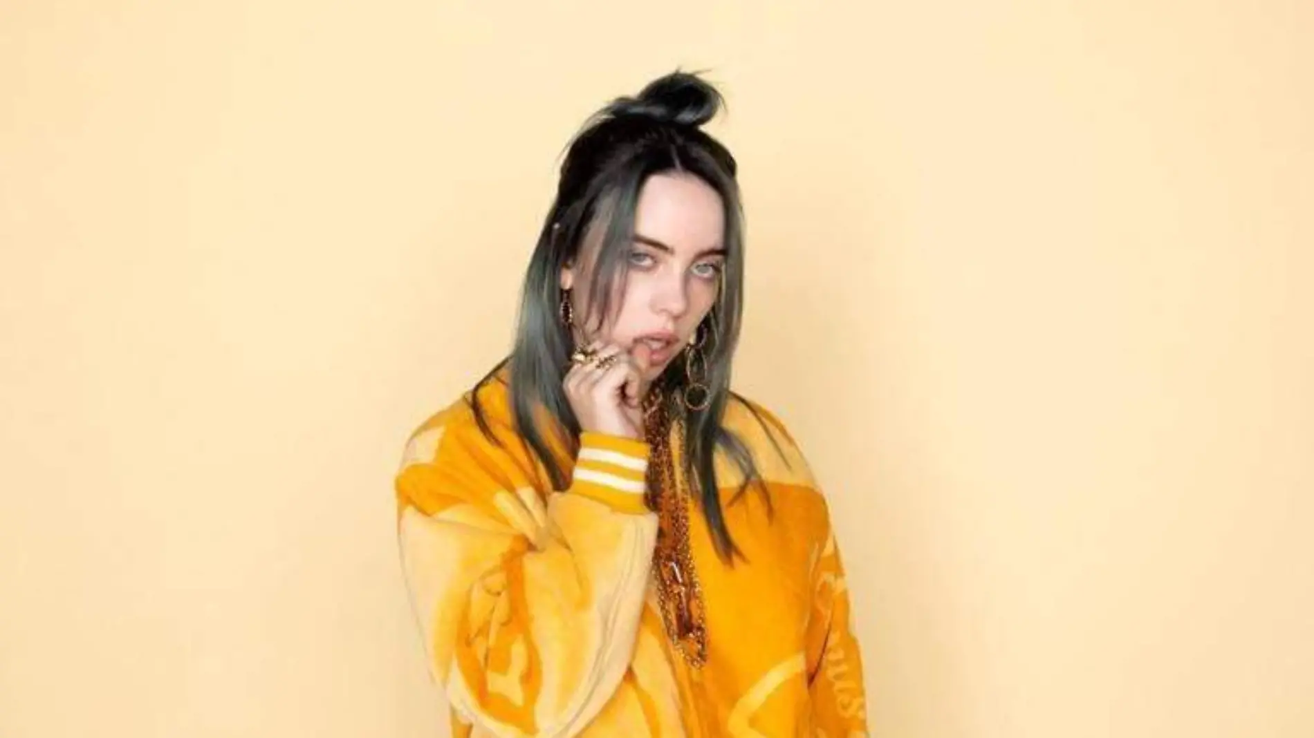 billie-1-900x600