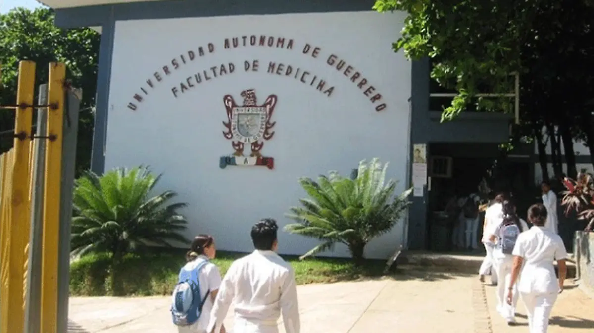 Universidad-Autónoma-de-Guerrero-a-estudiantes-internos-de-hospitales