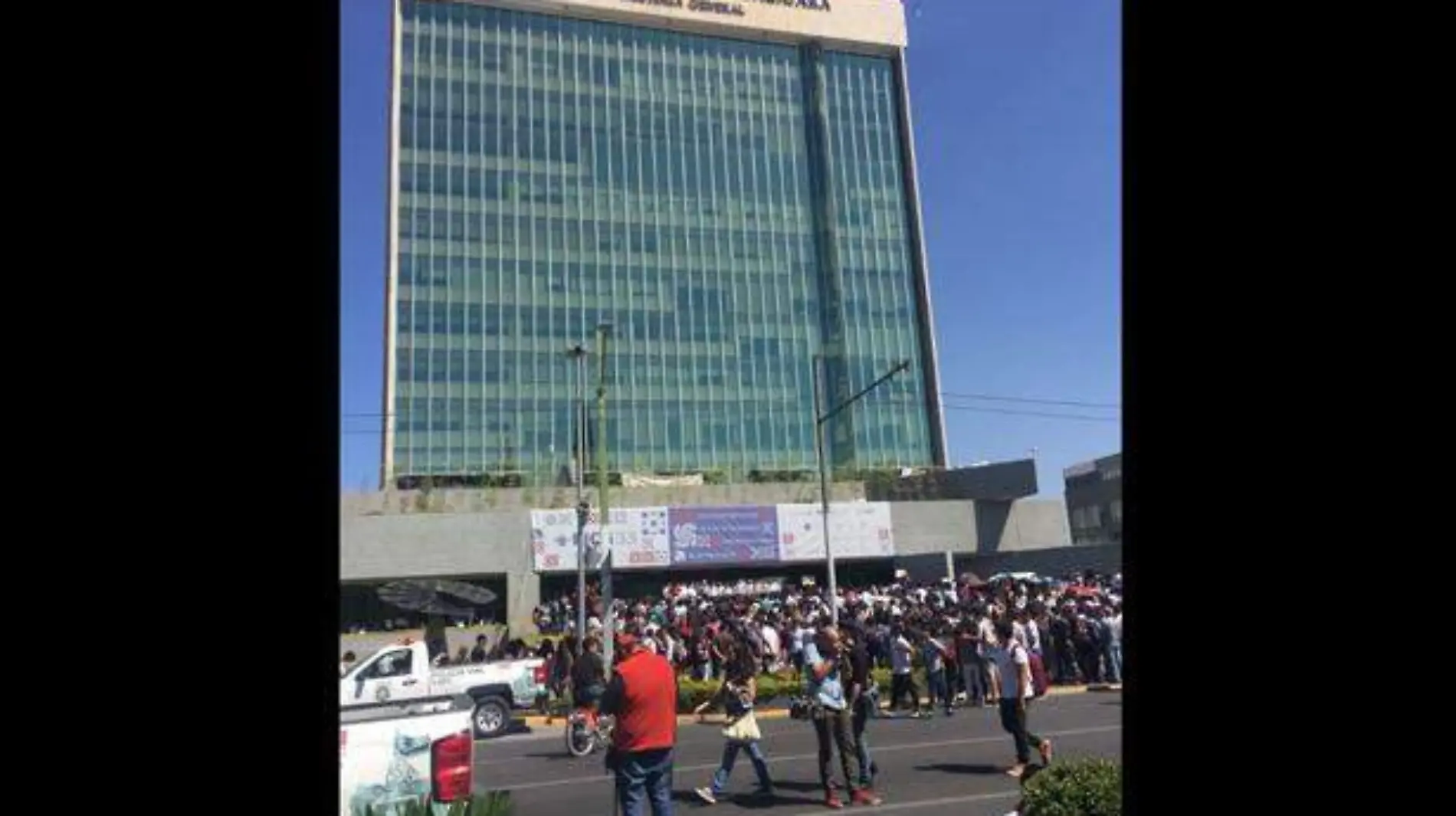 UNIVERSIDAD-GUADALAJARA