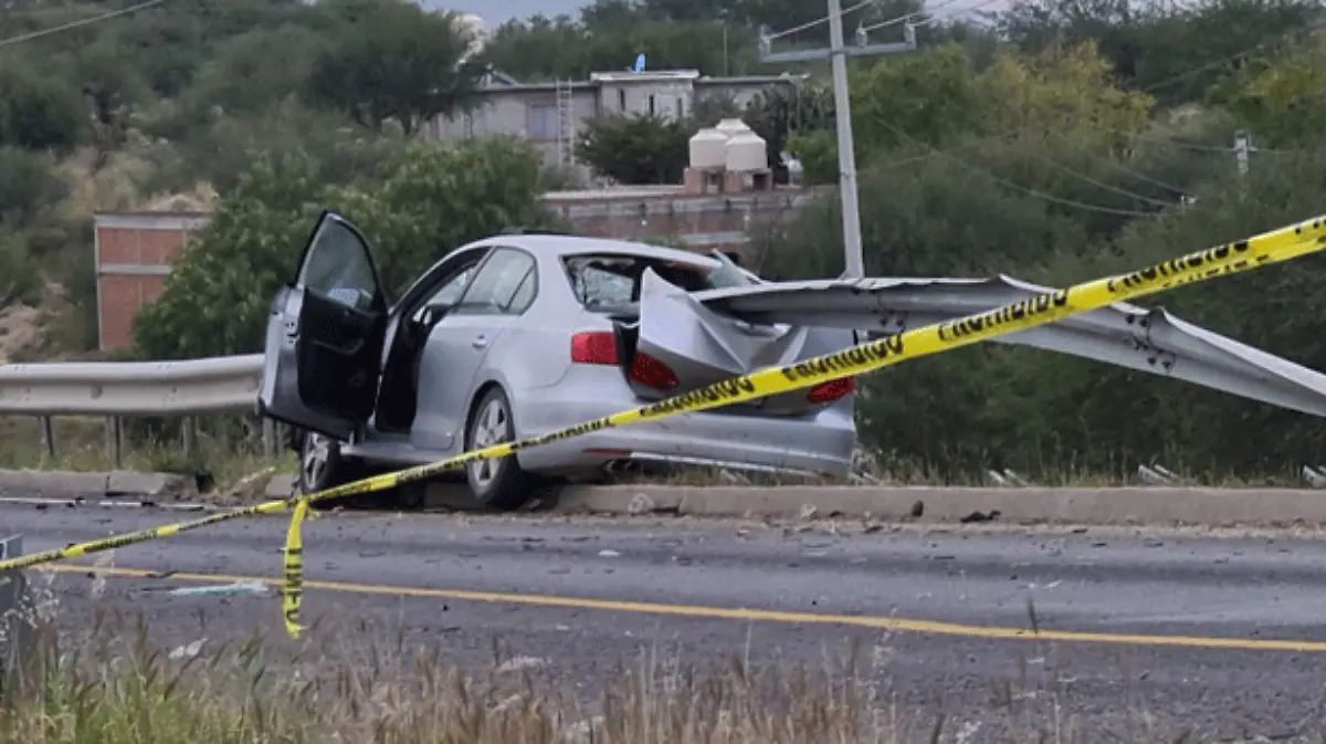 ACCIDENTE-DISTRIBUIDOS-VIAL-dOLORES-HIDALGO