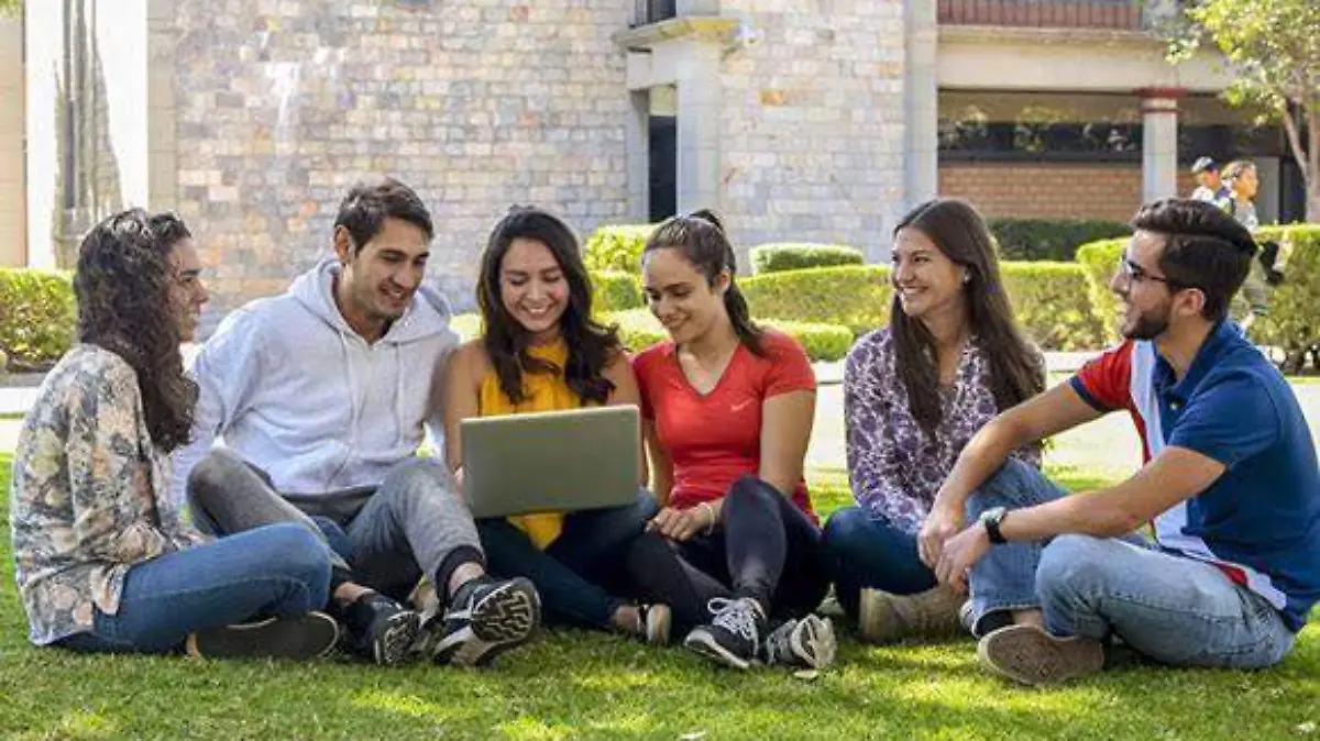 estudiantes CORTESIA