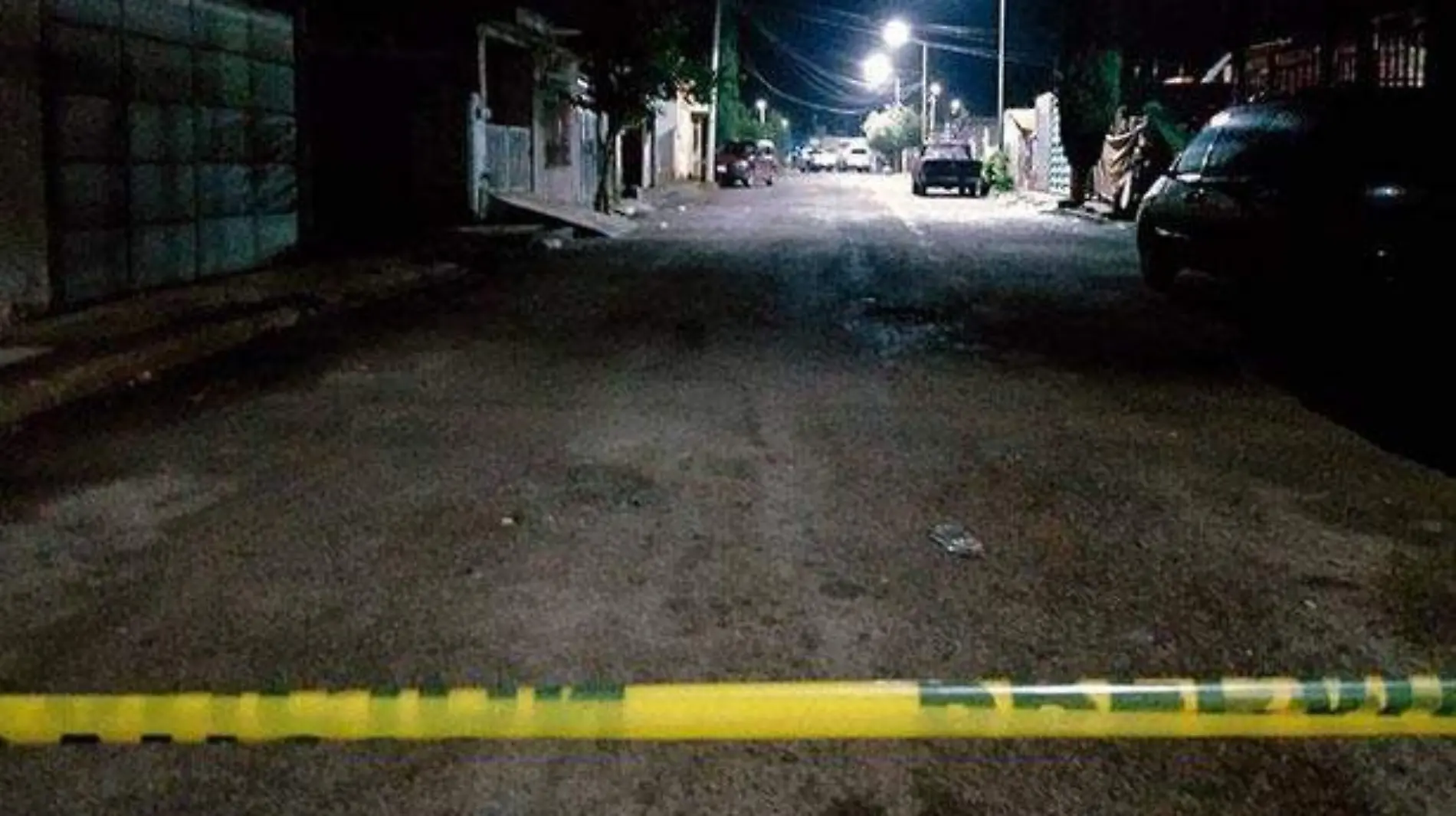 Calle-acordonada-por-la-policía-luego-de-ataque-armado