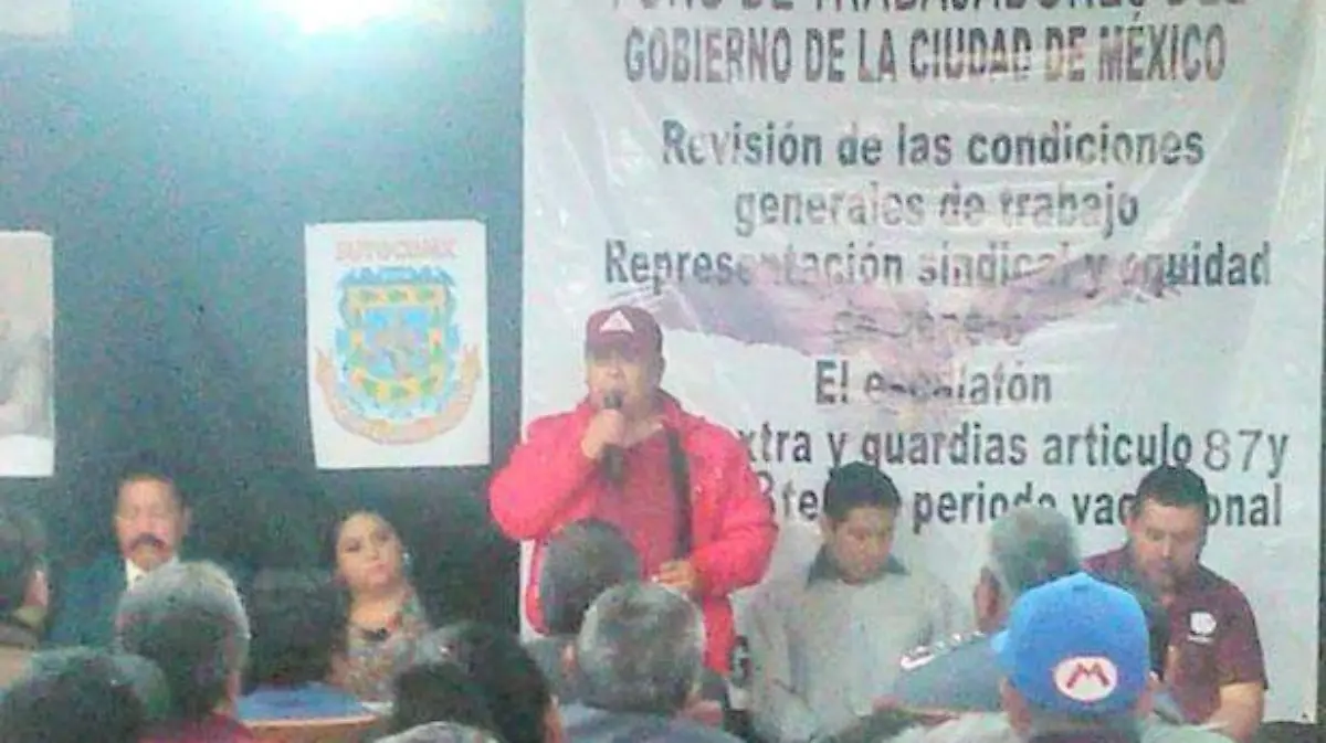 trabajadores-de-limpia-cortesía