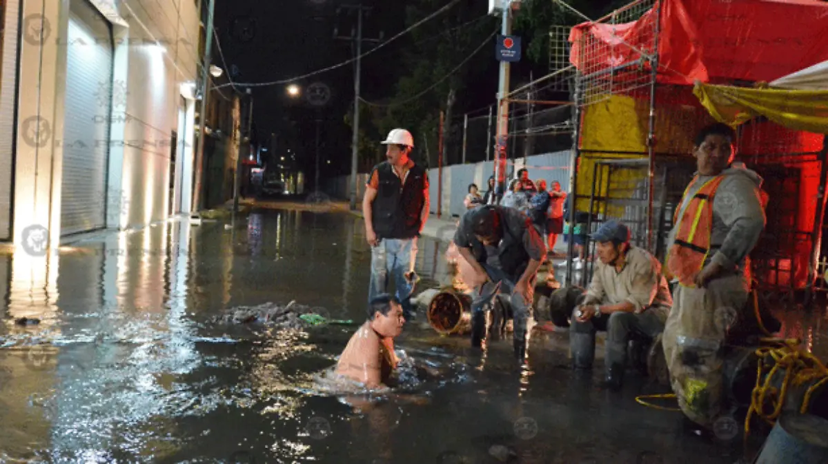 fuga-de-agua-tepito-(1)