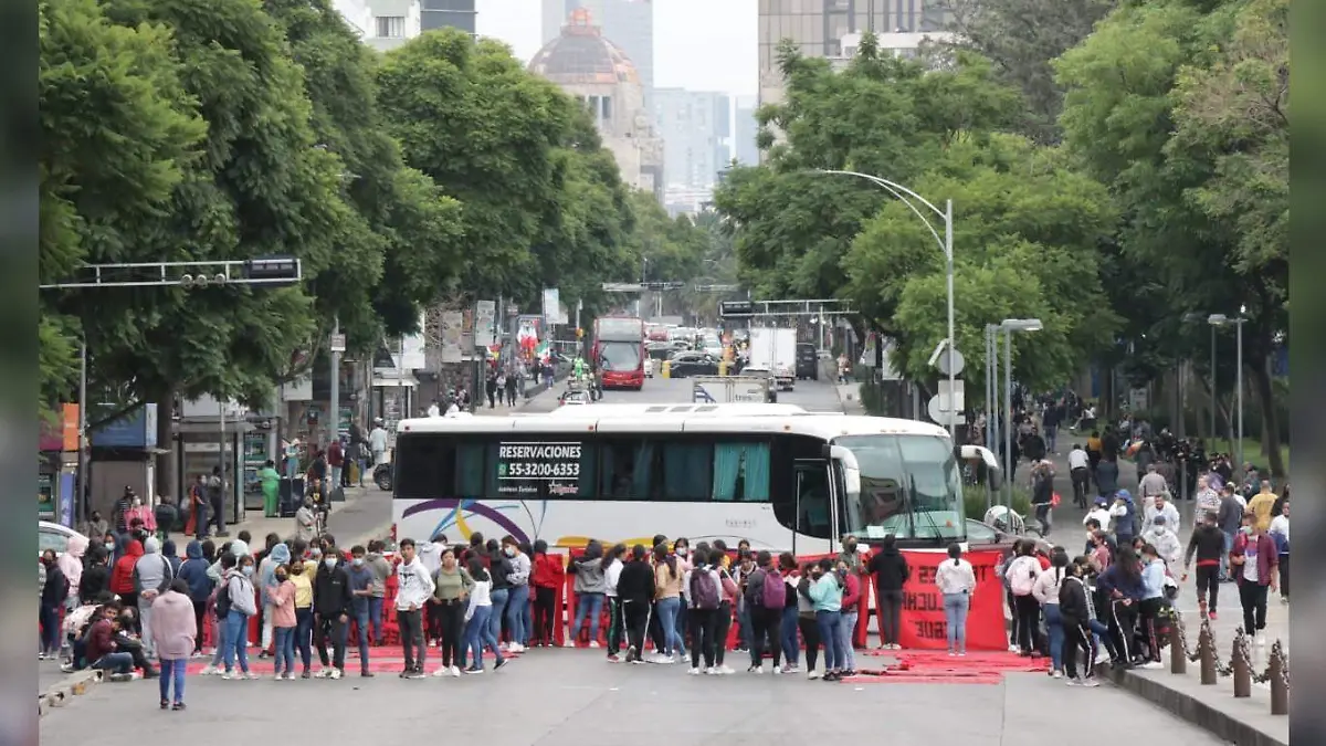 bloqueo eje central SERGIO VAZQUEZ