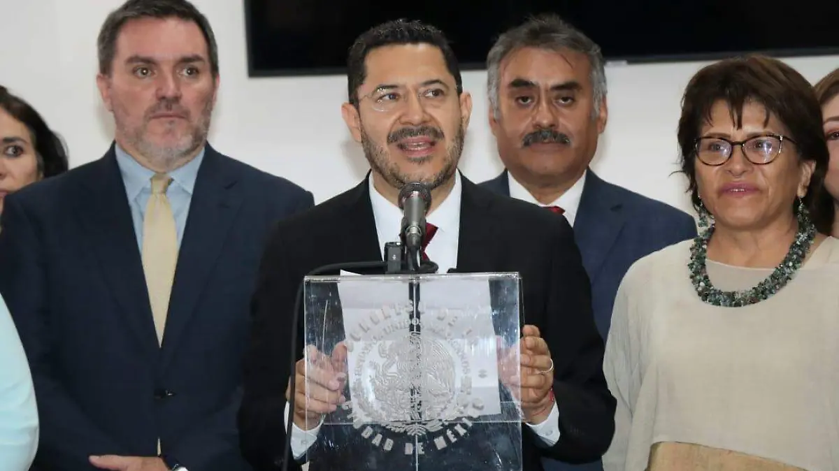 marti batres jefe OMAR FLORES