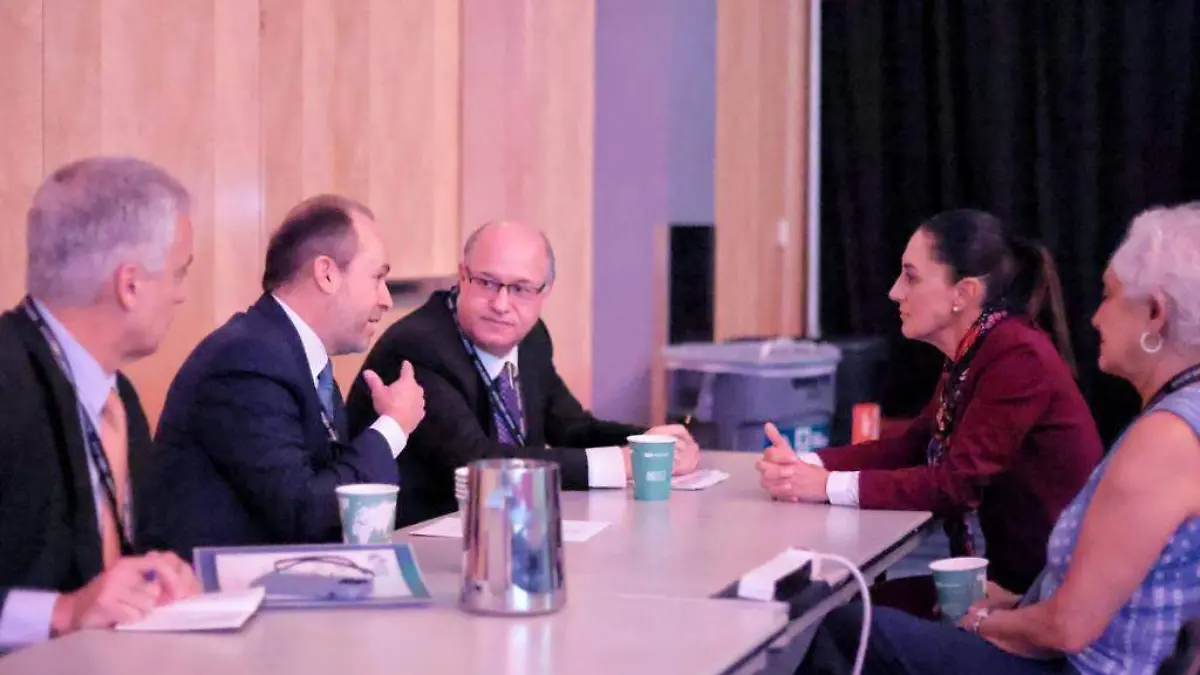 85a8ff4d-8489-4718-a701-19c308761a79