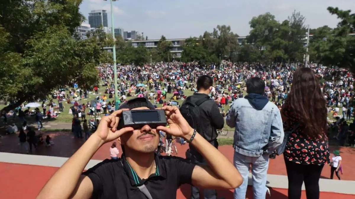 Eclipse en Ciudad Universitaria