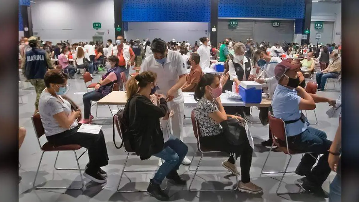 Vacunación-rezagados-en-el-Pepsi-Center