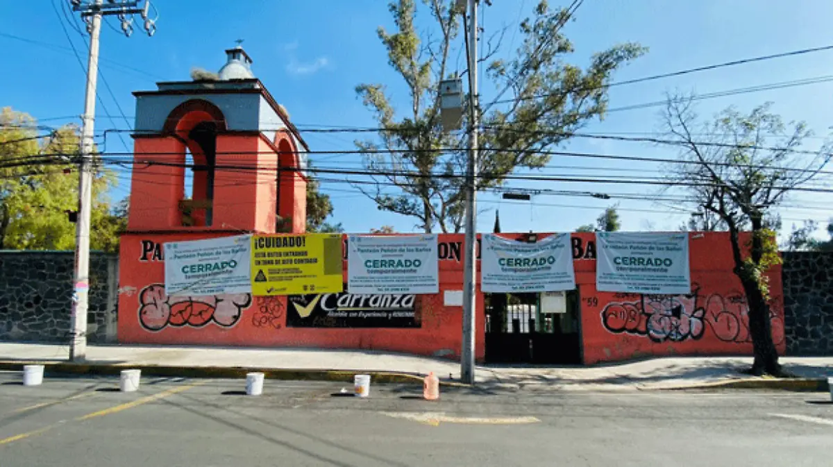 El-Panteón-del-Pueblo-del-Peñón-de-los-Baños--(1)