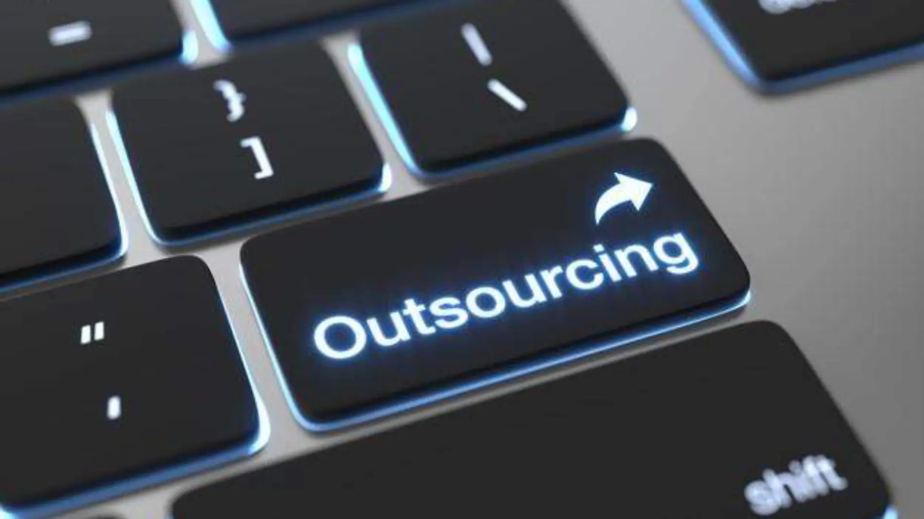 Outsourcing-Freepik-2