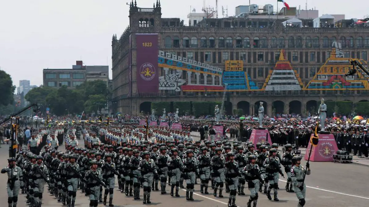 desfile 2023 ivonne rodriguez (2)