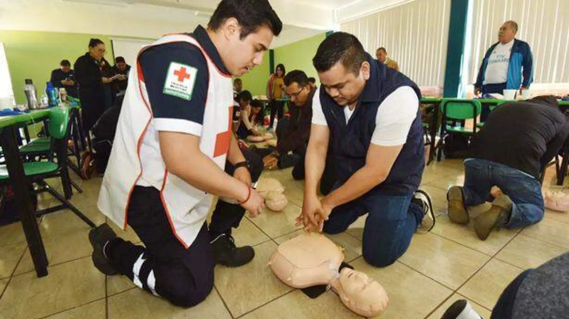 Capacita-Cruz-Roja-a-casi-2-mil-docentes-brigadistas